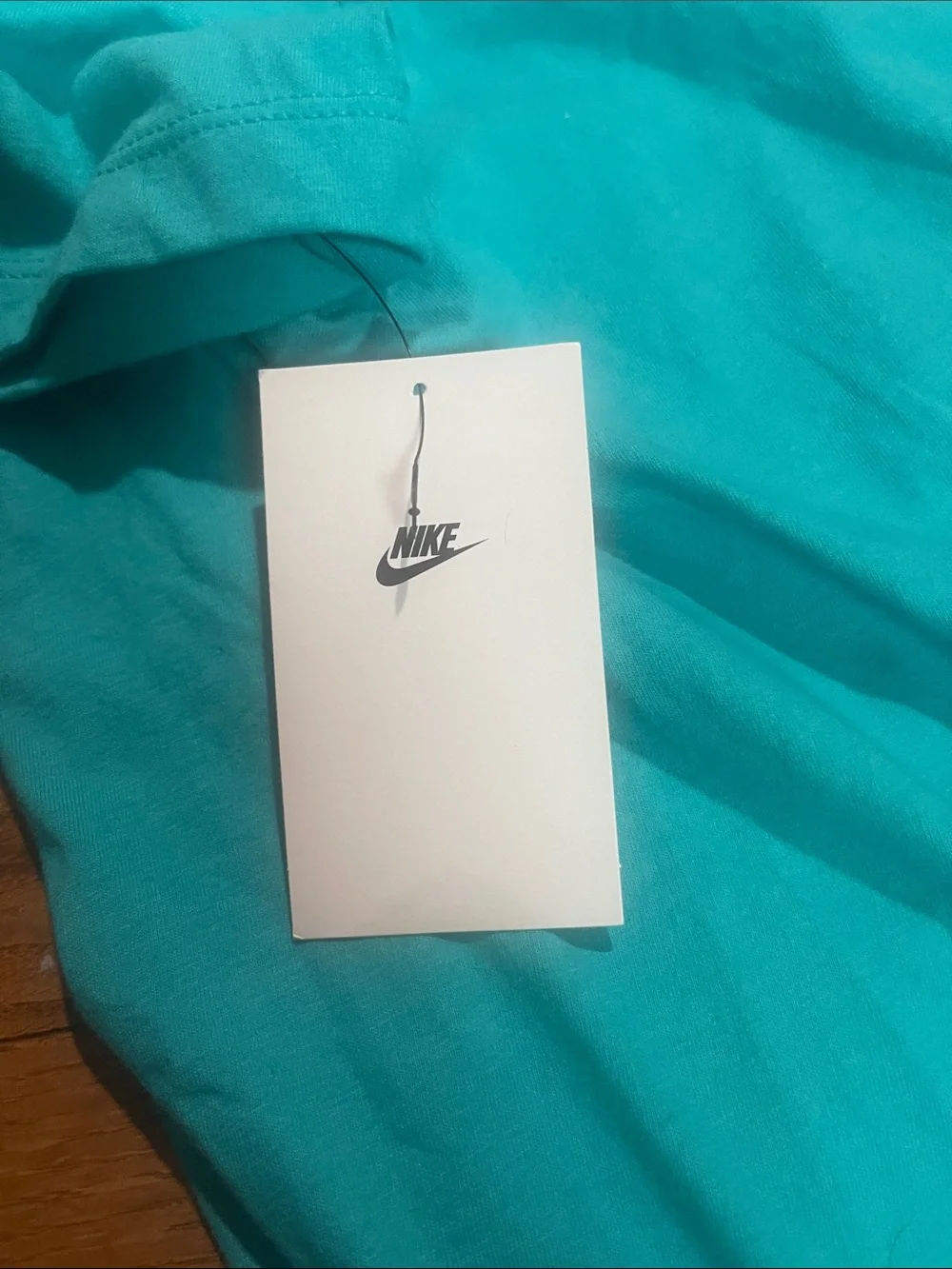 Nike Turquoise Crewneck T-Shirt with White Swoosh